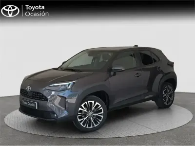 Usado Toyota Yaris Cross Style 116 CV (85 kW) 2022 Gris SUV