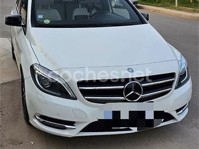 Occasion Mercedes B200 136 PK (100 kW) 2012 Wit MPV