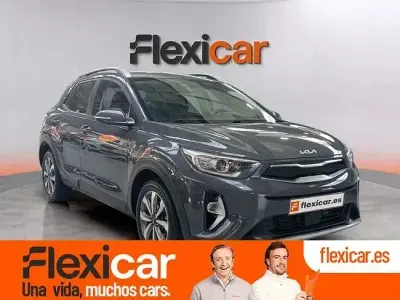 Usado Kia Stonic 120 CV (88 kW) 2021 Azul SUV