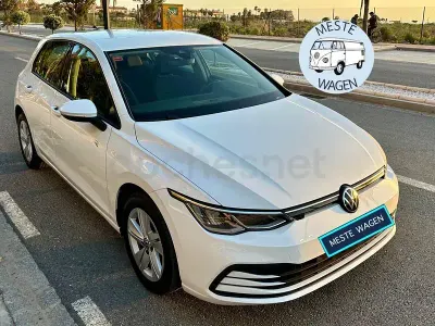 Usado VW Golf VIII 115 CV (84 kW) 2021 Blanco Berlina