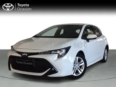 Usado Toyota Corolla Active 122 CV (89 kW) 2022 Blanco Berlina
