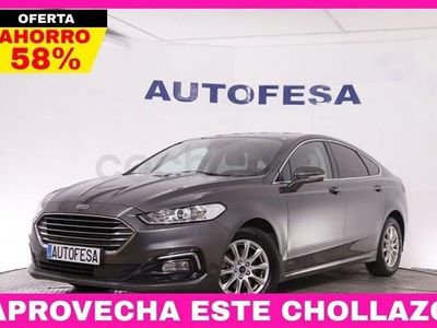 Usado Ford Mondeo Trend 120 CV (88 kW) 2019 Gris / plata Berlina