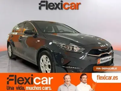 Usado Kia Ceed 100 CV (73 kW) 2022 Gris Utilitario