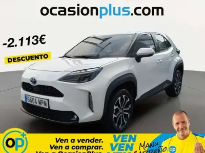 Usado Toyota Yaris Cross Active 116 CV (85 kW) 2024 Blanco SUV
