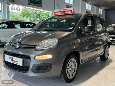 Usado Fiat Panda 71 CV (52 kW) 2022 Varios colores Utilitario