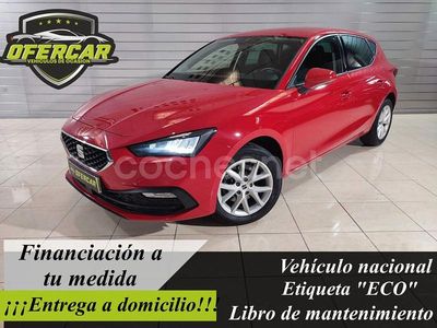 Usado Seat Leon Style 110 CV (80 kW) 2021 Rojo Berlina