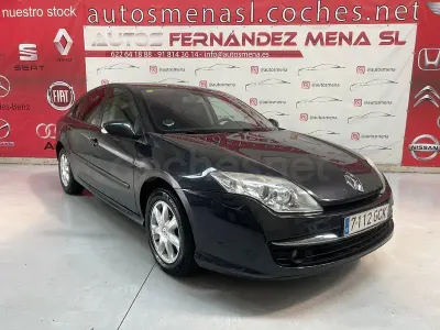 Usado Renault Laguna III Expression 140 CV (102 kW) 2008 Gris / plata Berlina