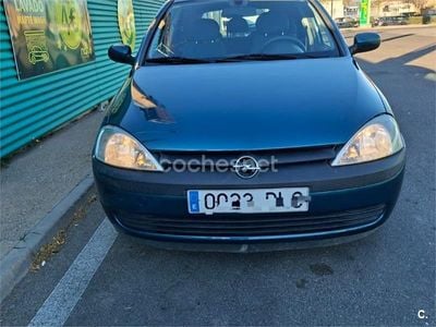 Usado Opel Corsa Club 75 CV (55 kW) 2001 Azul Utilitario