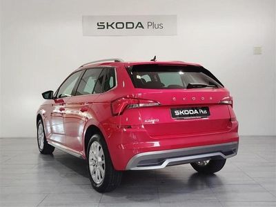 Rojo Usado 2022 Skoda Kamiq Style SUV | 23.500 € (Un poco caro)