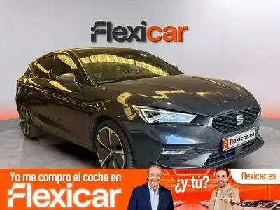 Usado Seat Leon FR 204 CV (150 kW) 2021 Gris / plata Berlina