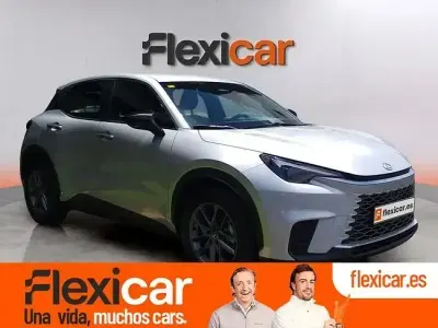 Usado Lexus LBX 136 CV (100 kW) 2025 Gris SUV