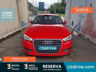 Usado Audi A3 Sportback Attraction 179 CV (131 kW) 2012 Rojo Utilitario