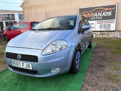 Usado Fiat Grande Punto Dynamic 95 CV (69 kW) 2006 Azul Utilitario