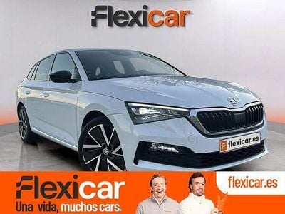 Usado Skoda Scala Sport 115 CV (84 kW) 2019 Blanco Utilitario
