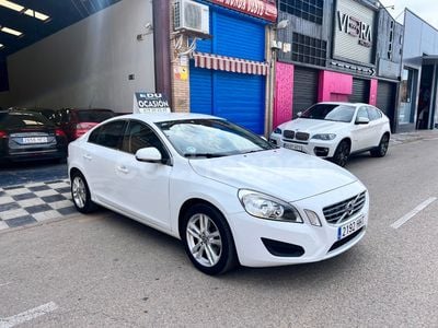 Usado Volvo S60 Momentum 115 CV (84 kW) 2011 Blanco Berlina