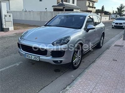 Usado Porsche Cayenne S E-Hybrid Platinum Edition 416 CV (305 kW) 2016 Gris / plata SUV
