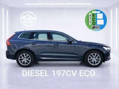 Usado Volvo XC60 Momentum 197 CV (144 kW) 2021 Azul SUV
