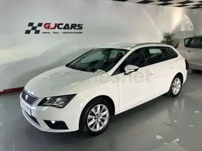 Usado Seat Leon 4Drive 150 CV (110 kW) 2018 Blanco Familiar