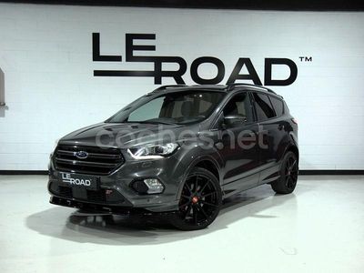 Usado Ford Kuga ST-Line 178 CV (130 kW) 2019 Gris / plata SUV