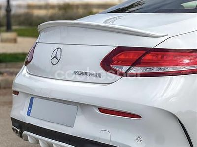 Usado Mercedes C220 AMG line 170 CV (125 kW) 2016 Blanco Coupe