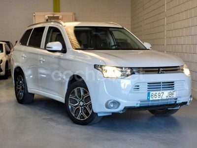 Usado Mitsubishi Outlander Motion 150 CV (110 kW) 2015 Blanco SUV