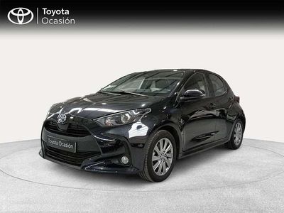 Negro Usado 2024 Toyota Yaris Hybrid Active Utilitario | 18.900 € (Buen precio)