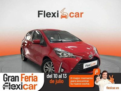 Usado Toyota Yaris Active 69 CV (50 kW) 2018 Rojo Berlina