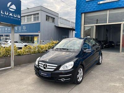 Mercedes B200