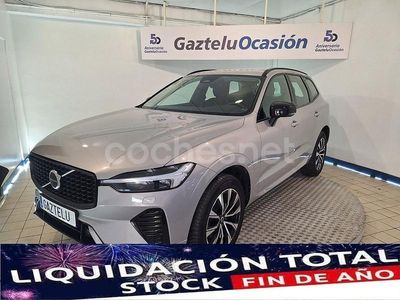 Gris / plata Usado 2022 Volvo XC60 Plus SUV | 41.900 € (Caro)