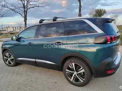 Usado Peugeot 5008 GT-line 130 CV (95 kW) 2018 Verde SUV