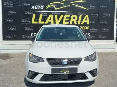 Usado Seat Ibiza Style Plus 90 CV (66 kW) 2019 Blanco Utilitario