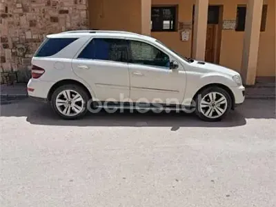 Usado Mercedes ML350 224 CV (164 kW) 2009 Blanco SUV