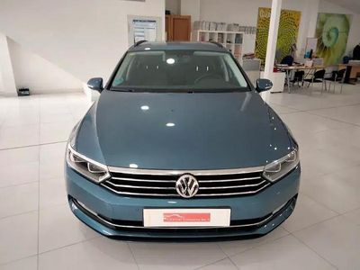 Używany VW Passat Advance 150 KM (110 kW) 2017 Niebieski Kombi