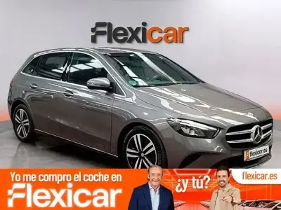 Usado Mercedes B200 150 CV (110 kW) 2021 Gris Utilitario