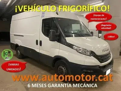 Begagnad Iveco Daily 160 HK (117 kW) 2023 Vit Sedan