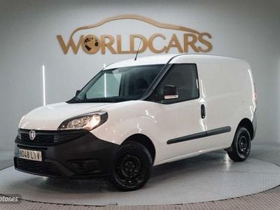 Usado Fiat Doblò 95 CV (69 kW) 2021 Blanco Monovolumen