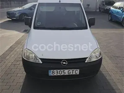 Usado Opel Combo Cosmo 100 CV (73 kW) 2010 Blanco Monovolumen