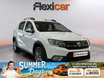 Usado Dacia Sandero Comfort 95 CV (69 kW) 2020 Blanco Berlina