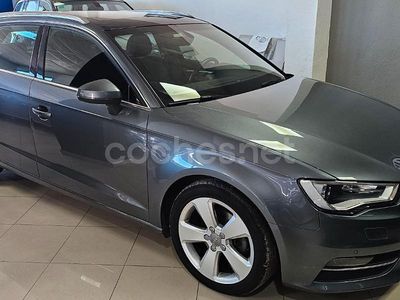 Gris / plata Usado 2013 Audi A3 Ambition Berlina | 16.000 € (Caro)