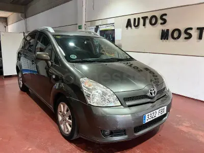 Usado Toyota Corolla Verso Sol 136 CV (100 kW) 2006 Gris / plata Monovolumen