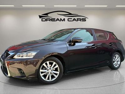Lexus CT200h