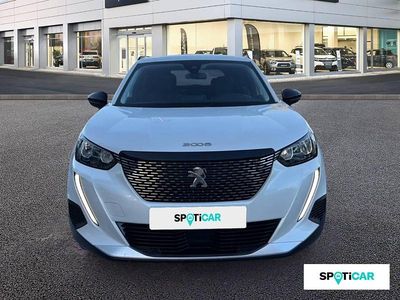 Usado Peugeot 2008 Allure 100 CV (73 kW) 2021 Blanco SUV