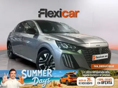 Usado Peugeot 208 Allure 100 CV (73 kW) 2025 Gris Utilitario
