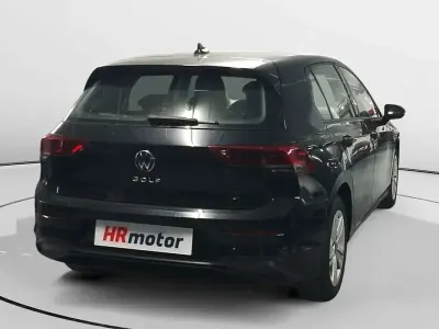 Usado VW Golf VIII Life 110 CV (80 kW) 2023 Negro Utilitario