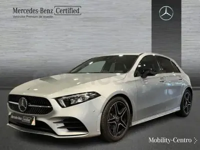 Usado Mercedes A180 116 CV (85 kW) 2022 Gris / plata Berlina