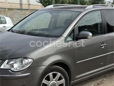 Gris / plata Usado 2008 VW Touran Monovolumen | 7200 € (Precio justo)