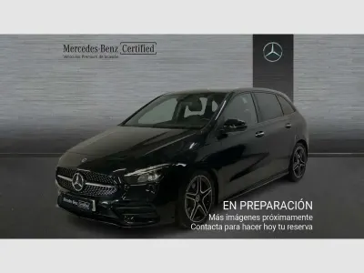 Usado Mercedes B180 116 CV (85 kW) 2022 Negro Utilitario