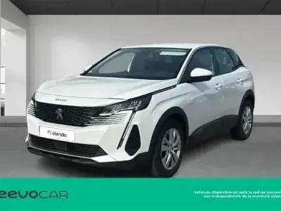 Usado Peugeot 3008 Active 130 CV (95 kW) 2021 Blanco SUV