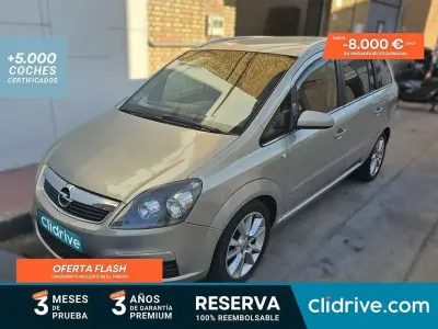 Usado Opel Zafira Cosmo 150 CV (110 kW) 2008 Beige Monovolumen
