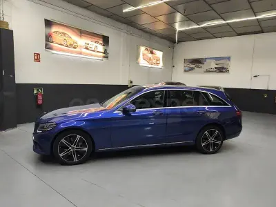 Usado Mercedes C300e 306 CV (225 kW) 2021 Azul Familiar